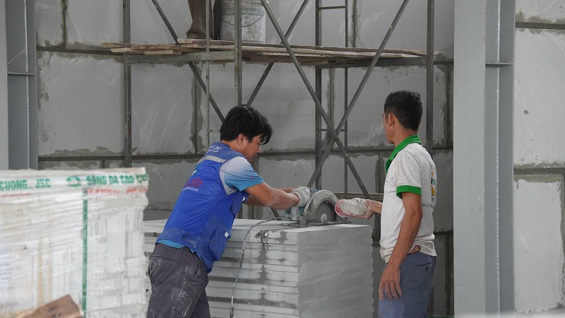 Bê tông khí chưng áp xây dựng nhà máy KCN Việt Hưng Quảng Ninh