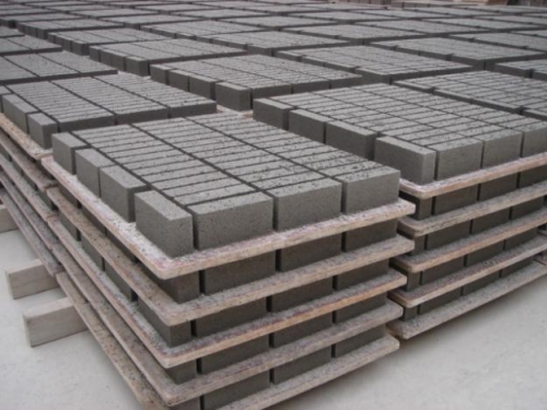 So sánh gạch nhẹ AAC và gạch đất nung truyền thống: Cuộc chuyển mình của vật liệu xây dựng hiện đại